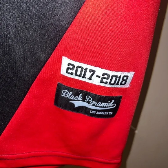 Black Pyramid Red and Black Graphic Top - Picture 2 of 4